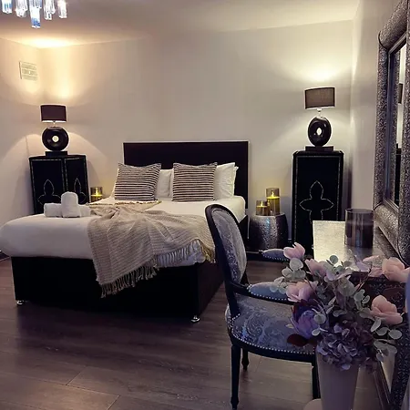 Exchange Apartment *