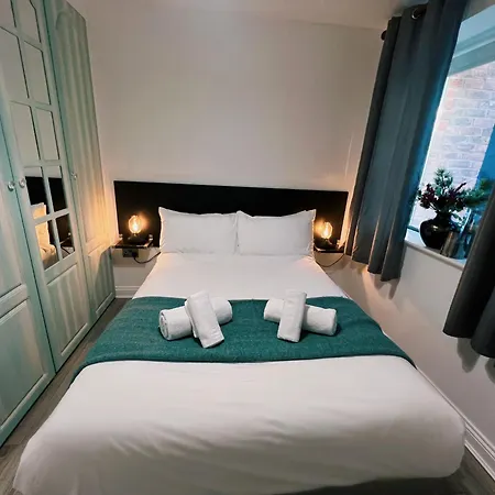 Exchange Apartment *